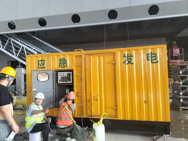 原阳怎样判断空气滤清器是否需要更换？