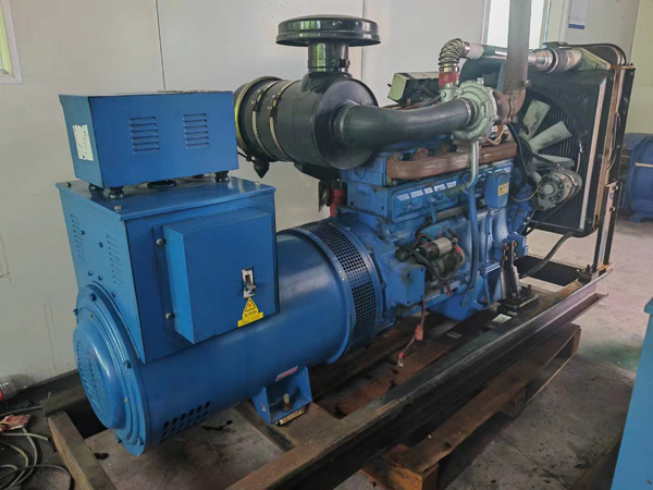 原阳100kW柴油发电机组使用多级机油有哪些优缺点？